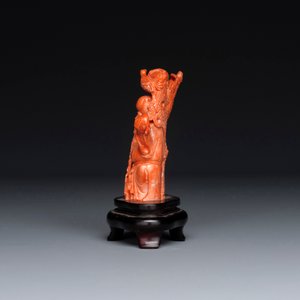 Sculpture de Shoulao en corail rouge sur socle en bois, Chine, 19/20ème — photo 4