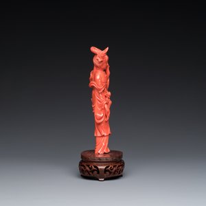 Sculpture d'une femme debout en corail rouge, Chine, 19/20ème — photo 4