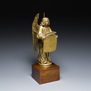 Sculpture en laiton représentant un ange ailé avec un bouclier, Flandre, 19ème — photo 1