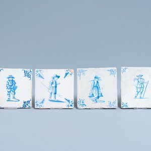 Seize carreaux en faïence de Delft en bleu et blanc à décor de figures, 17ème — photo 4