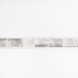 Seize négatifs sur verre et trois rouleaux de film, la plupart aux vues de temples de Chine et d'Angkor, 19/20ème — photo 10