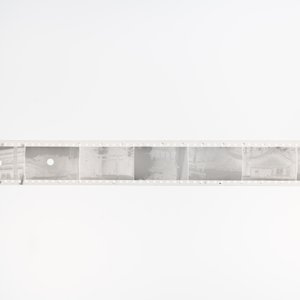 Seize négatifs sur verre et trois rouleaux de film, la plupart aux vues de temples de Chine et d'Angkor, 19/20ème — photo 8