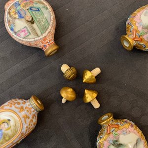 Seize tabatières en porcelaine de Chine, 19/20ème — photo 15
