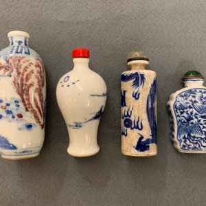 Seize tabatières en porcelaine de Chine, 19/20ème — photo 8