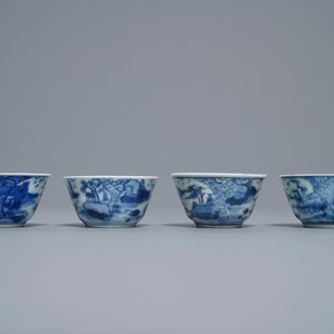 Seize tasses et soucoupes en porcelaine de Chine en bleu et blanc, Kangxi — photo 18