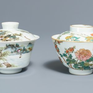Sept assiettes, deux bols couverts et une théière en porcelaine de Chine famille rose et doucai, 19/20ème — photo 6