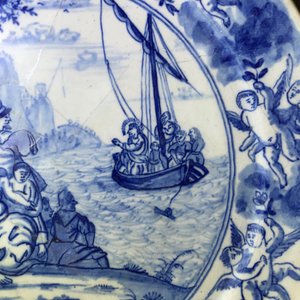 Sept assiettes en faïence de Delft bleu et blanc aux sujets religieux, 18ème — photo 7