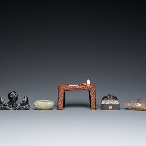 Sept objets de lettrés en porcelaine et pierres dures, Chine, 19/20ème — photo 2