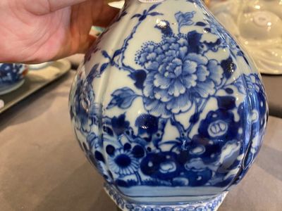 Sept pièces en porcelaine de Chine en bleu et blanc, Kangxi/Qianlong — photo 14