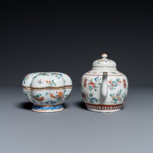 Sept soucoupes, une théière et une boîte couverte en porcelaine de Chine famille rose, 19ème — photo 7
