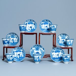 Sept tasses et soucoupes en porcelaine de Chine en bleu et blanc, Kangxi — photo 1