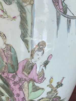 Sept vases en porcelaine de Chine famille rose, 19/20ème — photo 7