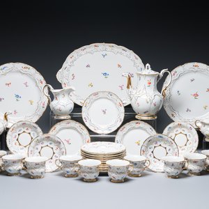 Service à 43 pièces en porcelaine polychrome de Meissen, Allemagne, 19/20ème — photo 1