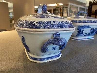 Service à 53 pièces en porcelaine de Chine en bleu et blanc, Qianlong — photo 2