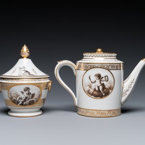 Service à thé de 14 pièces en porcelaine de Paris à décor d'angelots, marque de Nast, 19ème — photo 6