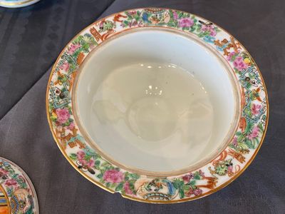 Service à thé de 24 pièces en porcelaine de Chine famille rose de Canton, 19ème — photo 13