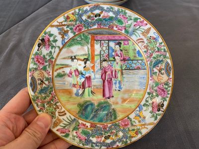 Service à thé de 24 pièces en porcelaine de Chine famille rose de Canton, 19ème — photo 20