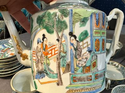 Service à thé de 27 pièces en porcelaine de Chine famille verte de Canton, 19ème — photo 42