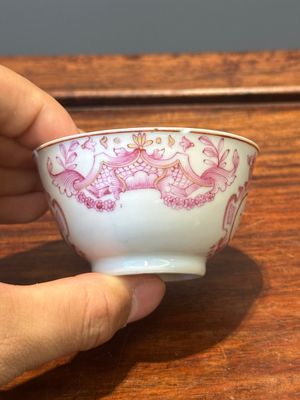 Service à thé de 28 pièces en porcelaine de Chine aux monogrammes couronnés, Qianlong — photo 54