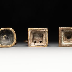 Seven bronze figures of deities and a religious relief plaque, India and Nepal, 18/19th C. — 照片 15