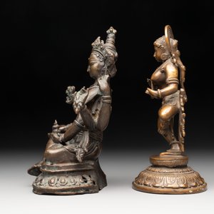 Seven bronze figures of deities and a religious relief plaque, India and Nepal, 18/19th C. — 照片 5