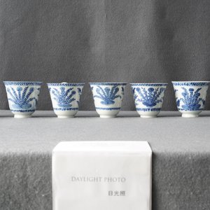 Seven Chinese blue and white cups and saucers, Kangxi — 照片 13