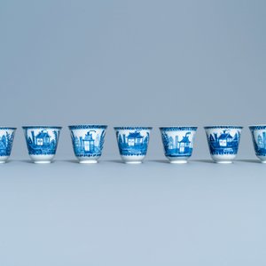 Seven Chinese blue and white cups and saucers, Kangxi — 照片 4