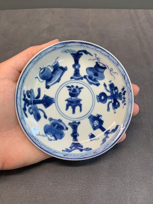 Seven Chinese blue and white cups and six saucers, Kangxi/Yongzheng — photo 13