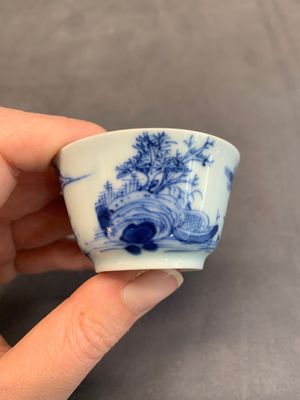 Seven Chinese blue and white cups and six saucers, Kangxi/Yongzheng — photo 19