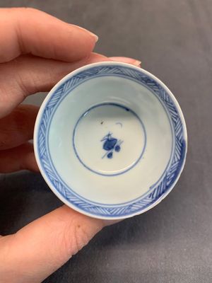 Seven Chinese blue and white cups and six saucers, Kangxi/Yongzheng — photo 26