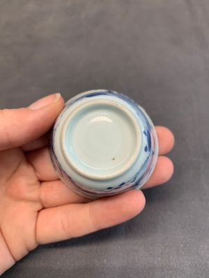 Seven Chinese blue and white cups and six saucers, Kangxi/Yongzheng — photo 27