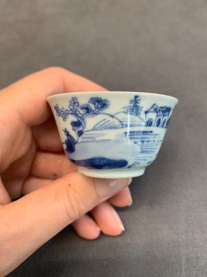 Seven Chinese blue and white cups and six saucers, Kangxi/Yongzheng — photo 29
