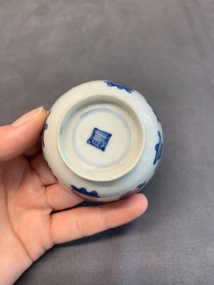 Seven Chinese blue and white cups and six saucers, Kangxi/Yongzheng — photo 39