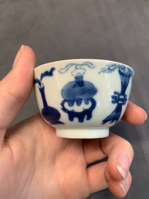 Seven Chinese blue and white cups and six saucers, Kangxi/Yongzheng — photo 47