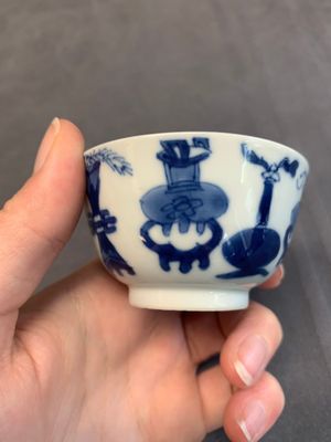 Seven Chinese blue and white cups and six saucers, Kangxi/Yongzheng — photo 49