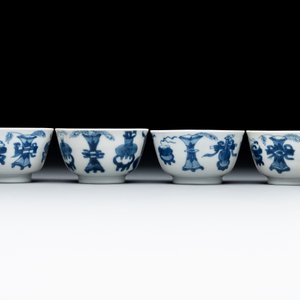 Seven Chinese blue and white cups and six saucers, Kangxi/Yongzheng — photo 7