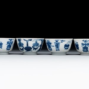 Seven Chinese blue and white cups and six saucers, Kangxi/Yongzheng — photo 8
