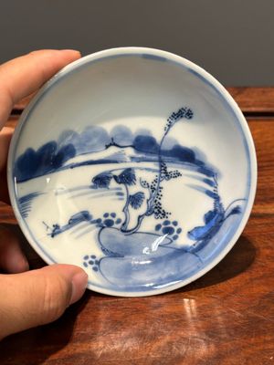 Seven Chinese blue and white cups and six saucers, Transitional period/early Kangxi — 照片 8