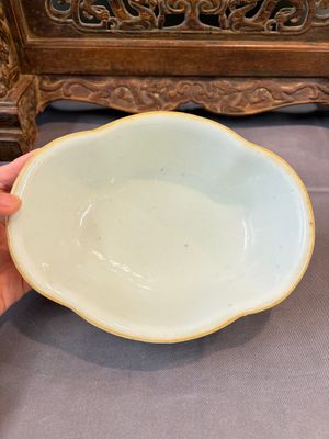 Seven Chinese blue and white, famille rose, and celadon wares, 18/19th C. — foto 27