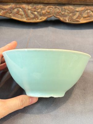 Seven Chinese blue and white, famille rose, and celadon wares, 18/19th C. — foto 4