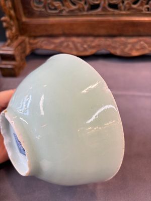 Seven Chinese blue and white, famille rose, and celadon wares, 18/19th C. — foto 9