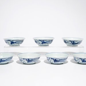 Seven Chinese blue and white phoenix bowls, Ming — photo 1