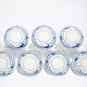Seven Chinese blue and white phoenix bowls, Ming — photo 7