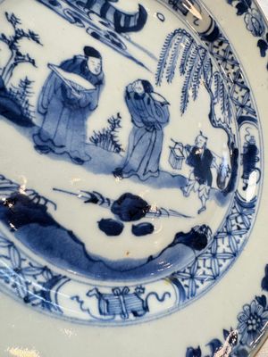 Seven Chinese blue and white plates with figural and floral design, 18/19th C. — photo 25