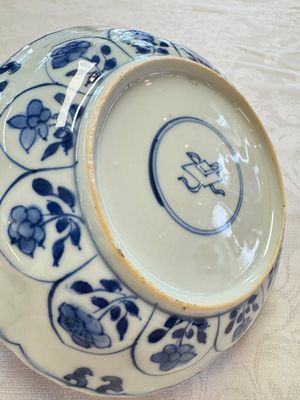 Seven Chinese blue and white plates with figural and floral design, 18/19th C. — photo 50