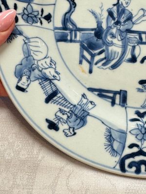 Seven Chinese blue and white plates with figural and floral design, 18/19th C. — photo 10
