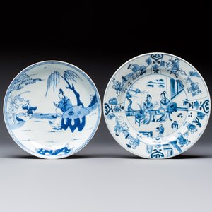 Seven Chinese blue and white plates with figural and floral design, 18/19th C. — photo 4