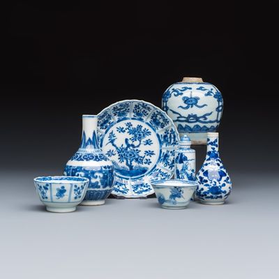 Seven Chinese blue and white wares, Kangxi and later