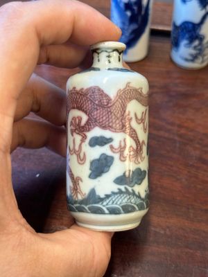 Seven Chinese blue, white and copper-red snuff bottles, Yongle and Yongzheng mark, 19th C. — photo 37