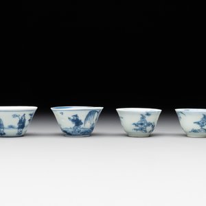 Seven Chinese blue, white and famille rose cups, six saucers and two English-decorated jarlets, Kangxi/Yongzheng — photo 17